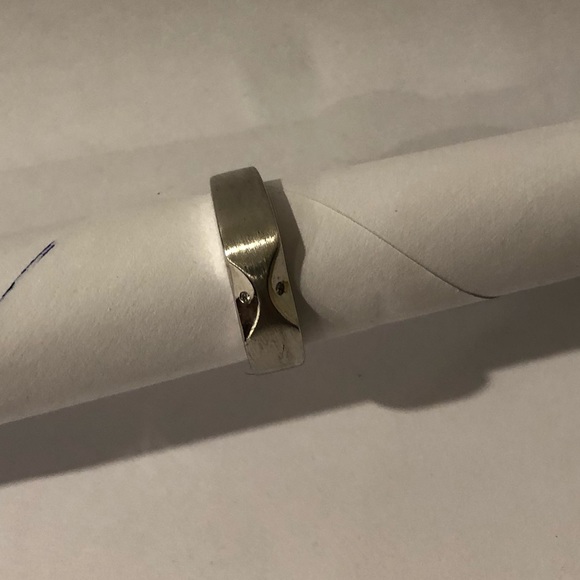 Ring Sterling Silver with two Canadian Diamonds - Picture 4 of 5